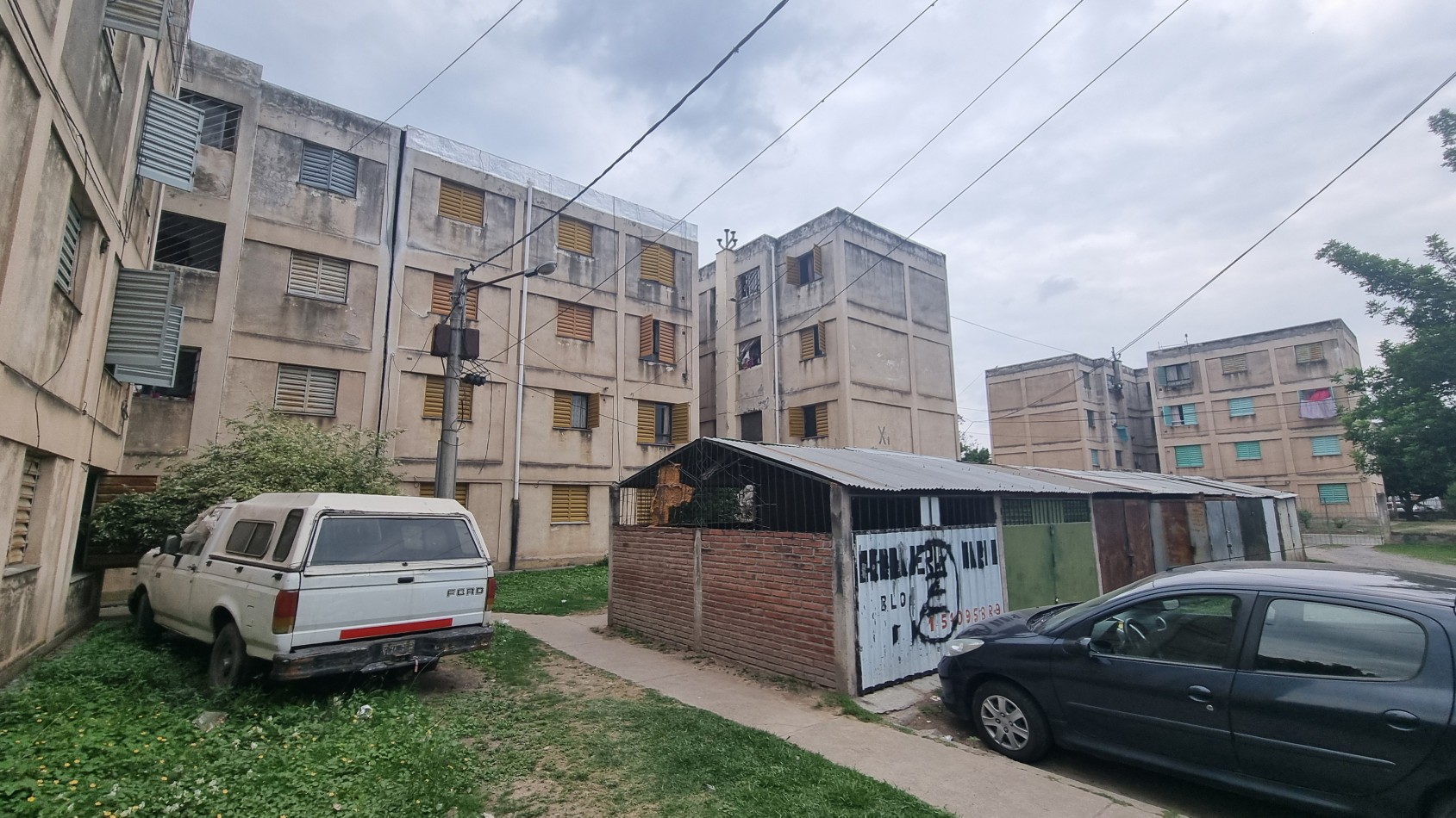 DEPARTAMENTO EN VENTA DE TRES (3) DORMITORIOS EN AMPLIACION BANCARIO - 1er PISO