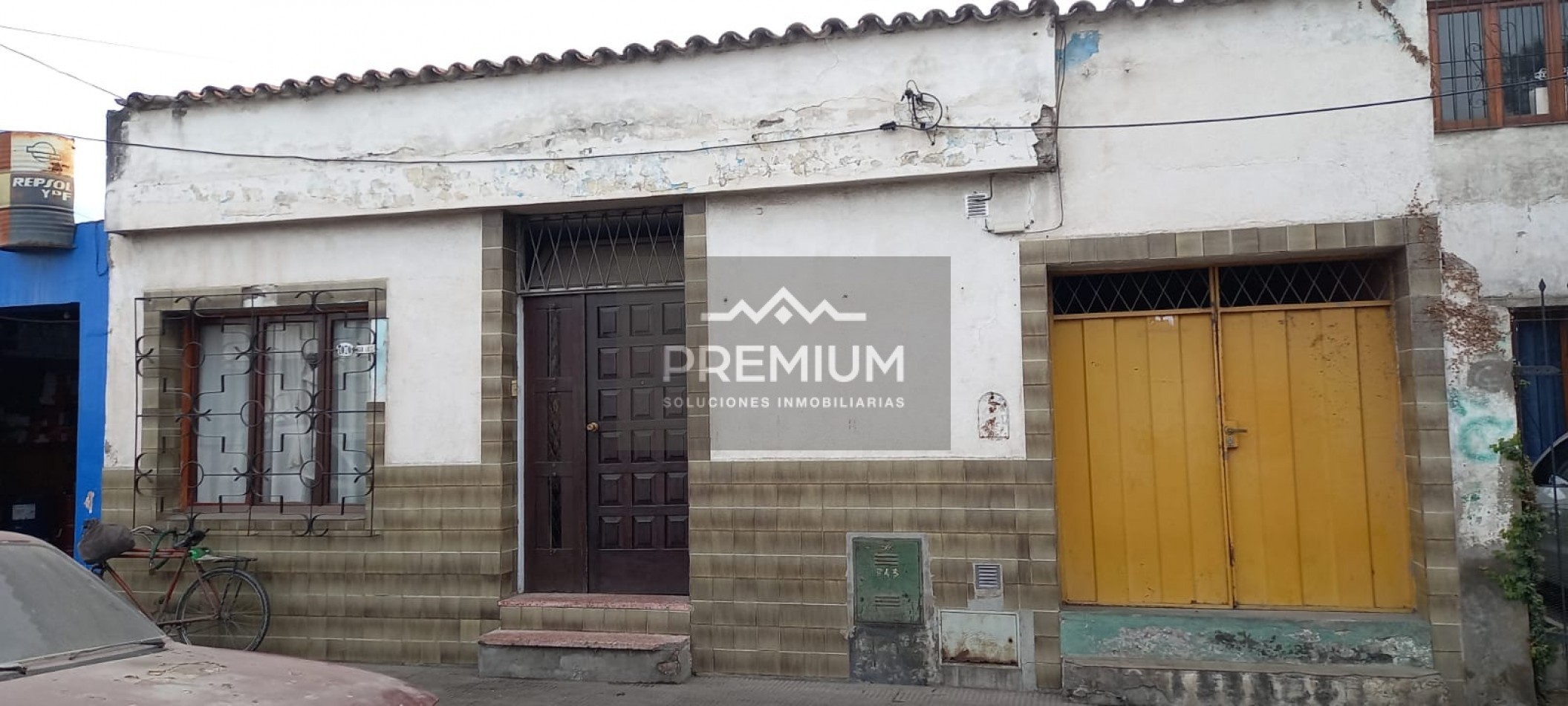 CASA EN VENTA SOBRE CALLE SAN LUIS ( ZONA COMERCIAL) 