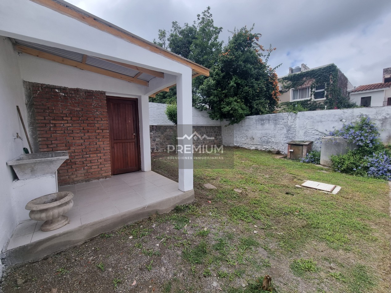 CASA DE TRES DORMITORIOS A ESTRENAR EN VENTA EN BARRIO TRES CERRITOS