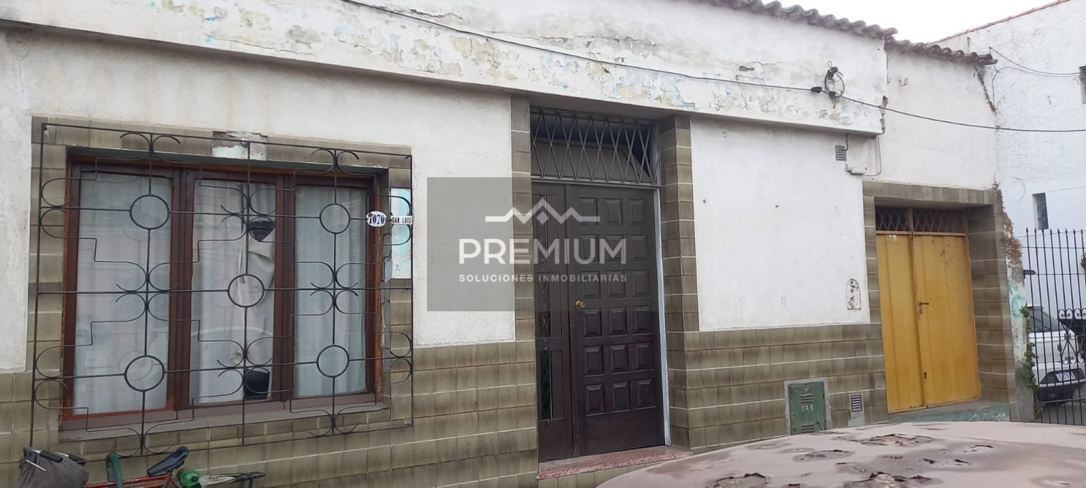 CASA EN VENTA SOBRE CALLE SAN LUIS ( ZONA COMERCIAL) 