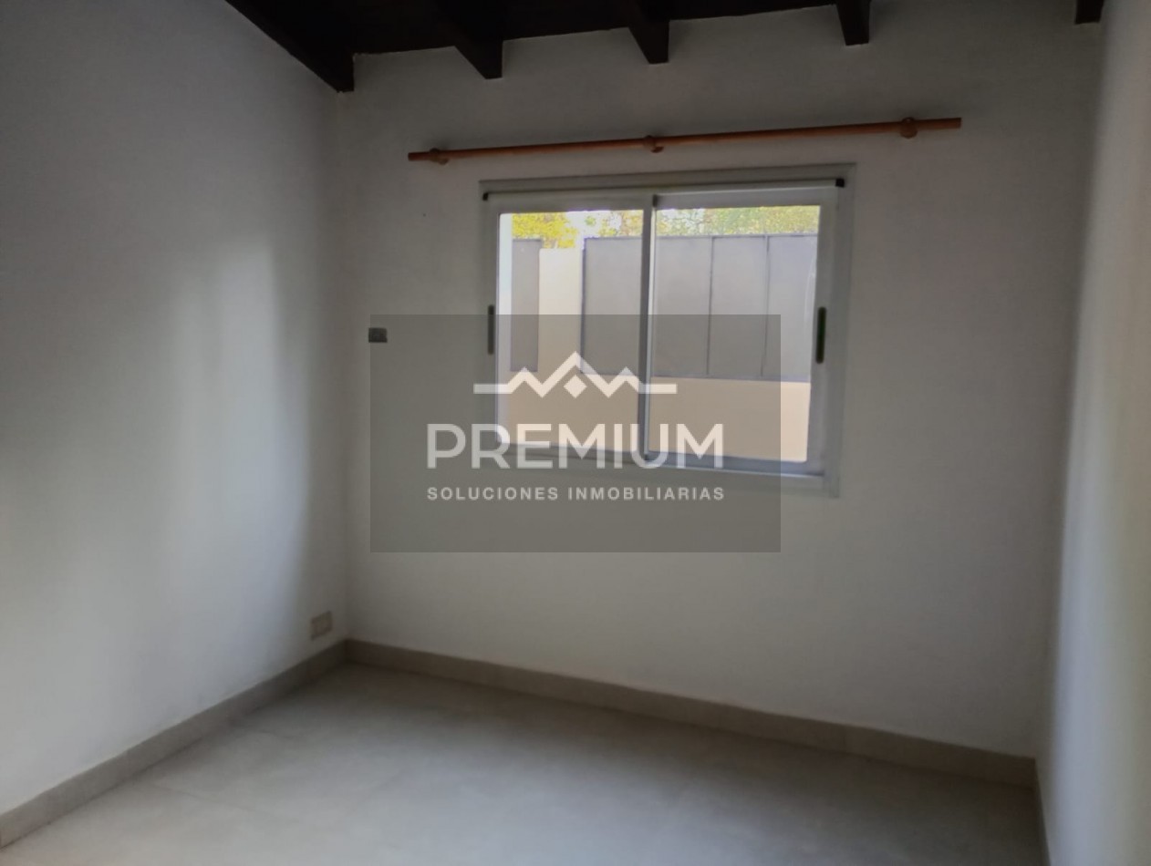 CASA EN VENTA EN SAN LUIS 4 DORMITORIOS 