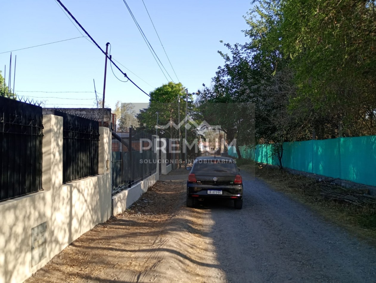 CASA EN VENTA EN SAN LUIS 4 DORMITORIOS 