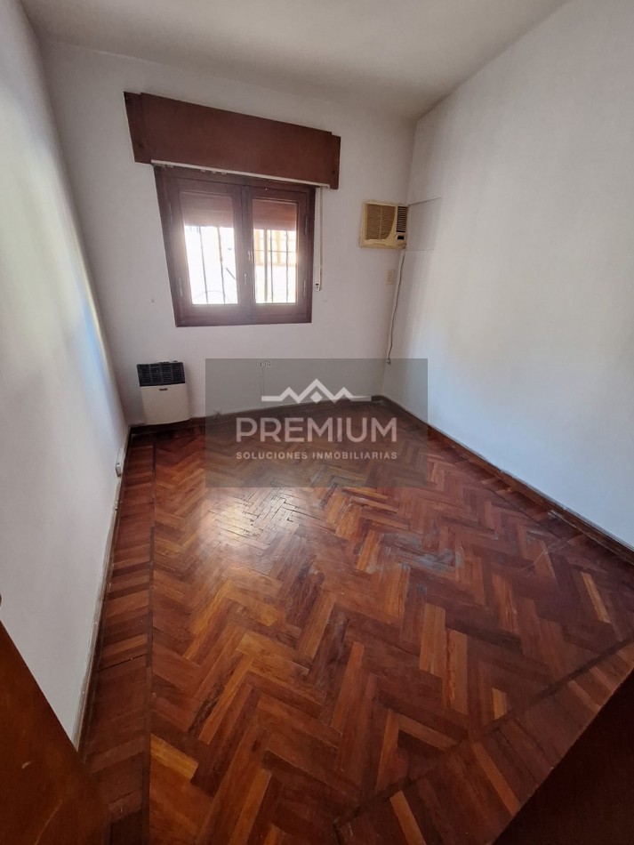 Casa en venta Av Belgrano 1400